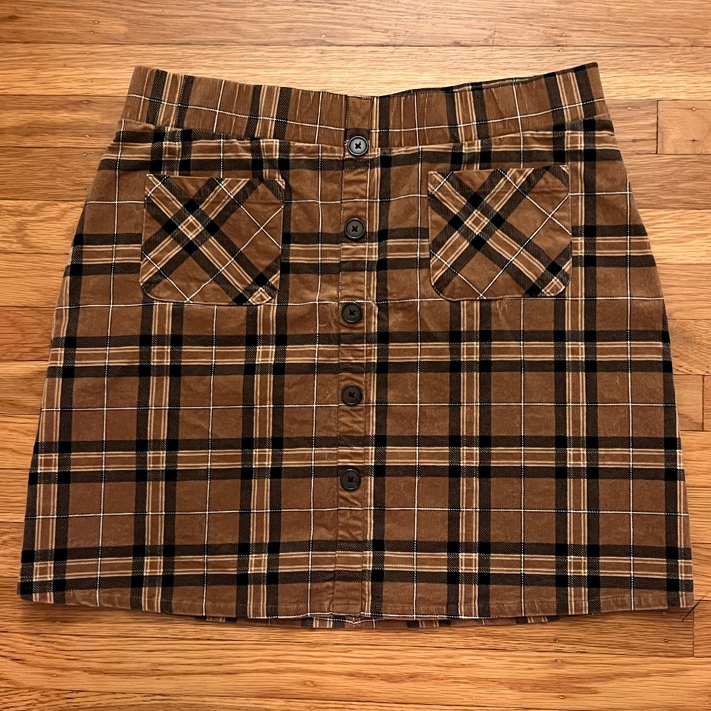 Torrid size 1 corduroy mini skirt, button down. Perfect for fall!